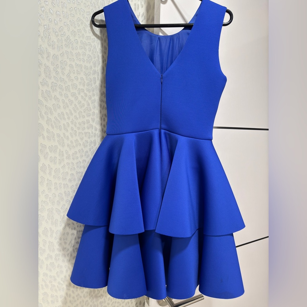Dress - Picture 2 of 6